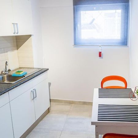 2 Bedrooms Apartment Close To Metro Dafni In أثينا المظهر الخارجي الصورة