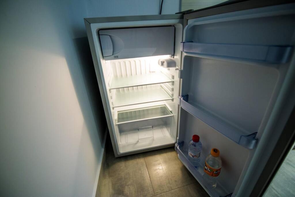 2 Bedrooms Apartment Close To Metro Dafni In أثينا المظهر الخارجي الصورة