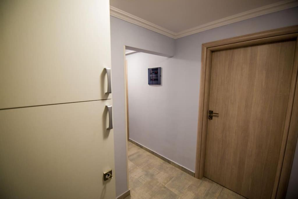 2 Bedrooms Apartment Close To Metro Dafni In أثينا المظهر الخارجي الصورة