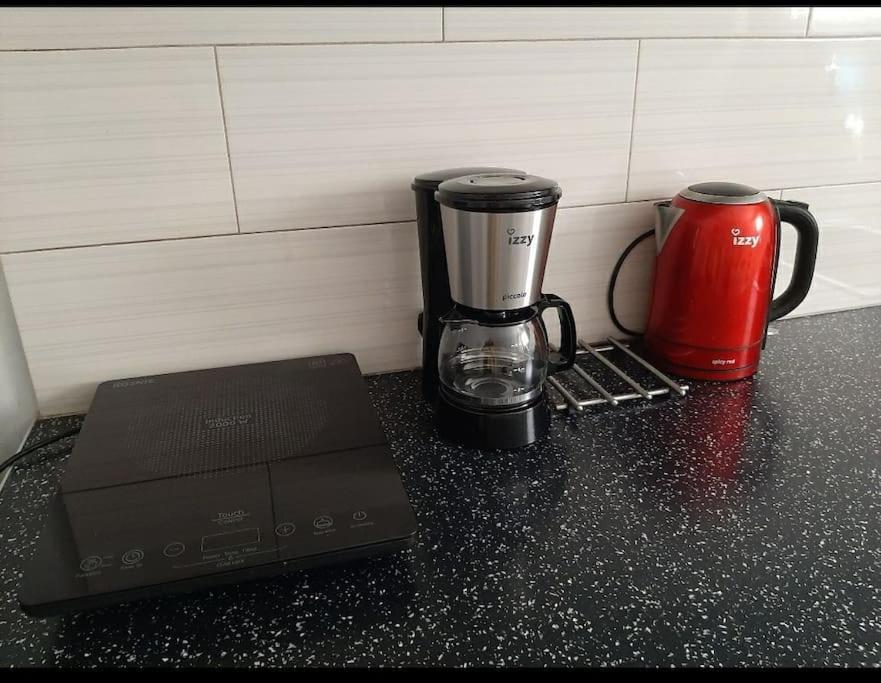 2 Bedrooms Apartment Close To Metro Dafni In أثينا المظهر الخارجي الصورة